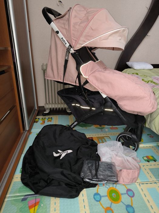 Прогулянкова коляска Carrello Astra