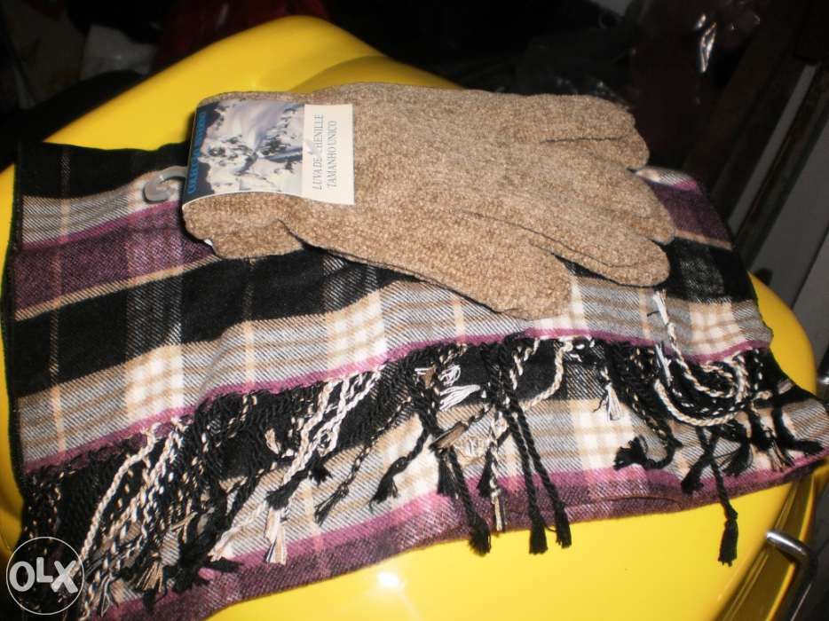 Cachecóis e conjuntos (10 peças)