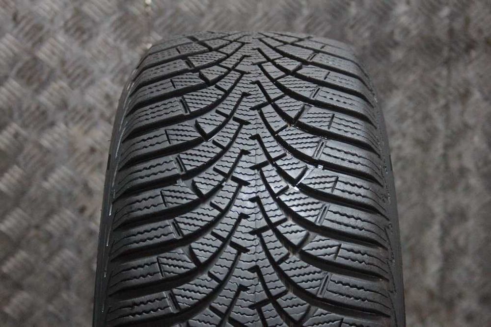 205/60/16 Goodyear UltraGrip 9 205/60 R16 92H