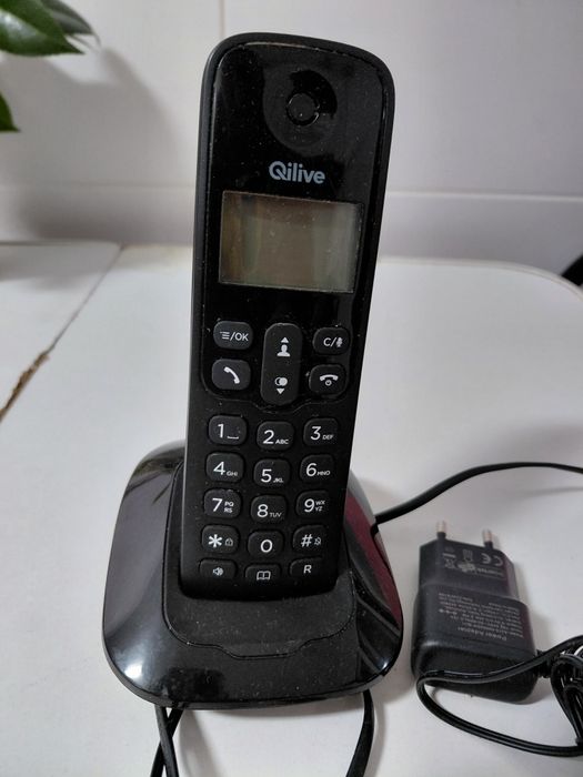 Telefone fixo portátil marca Qilive