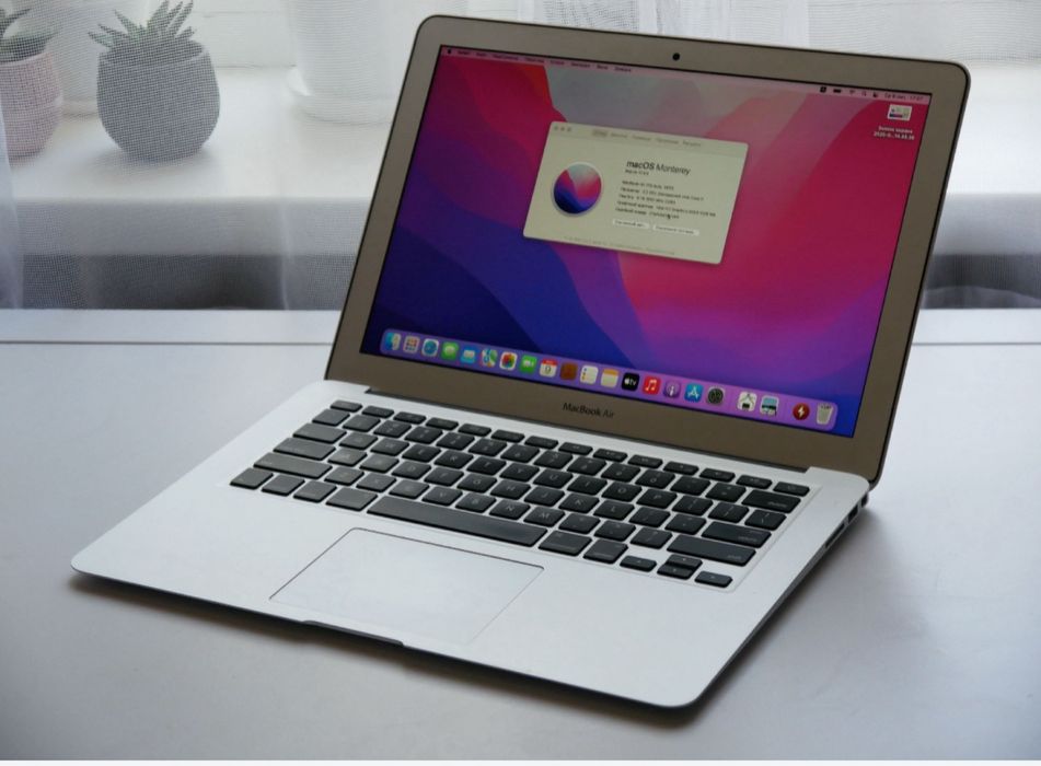 【良品】 Apple MacBook Air i7 2017 8GB 256GB Apple MacBook Air 1466 2017,Intel i7-3.2 GHz, 8GB RAM, 256GB