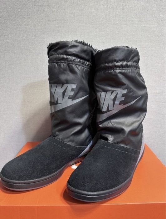 женские сапоги Nike
