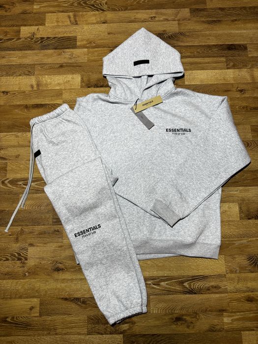 Костюм Essentials чорний і сірий,розмір М, спортивний костюм