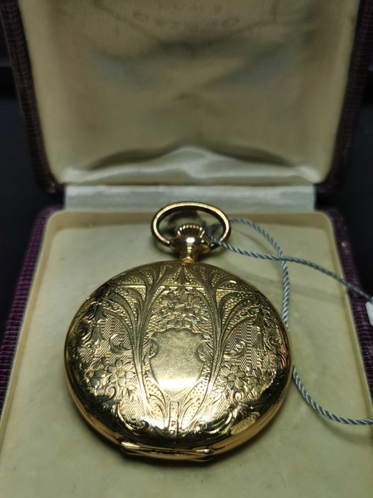 Relojes bolsillo oro y plata