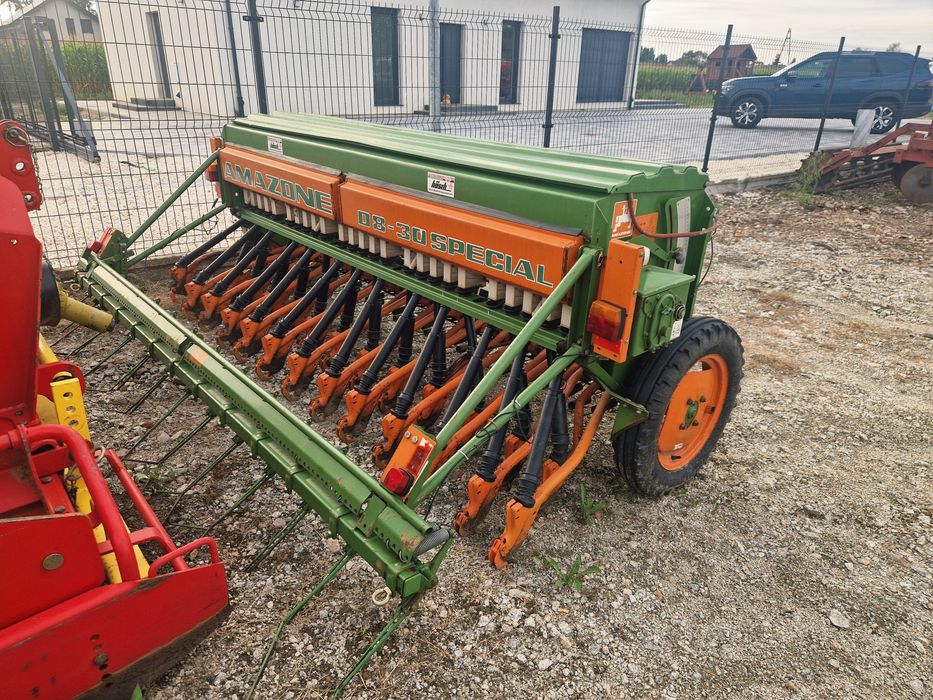 Amazone D8 siewnik 3m.