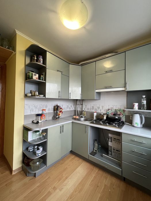 Двокімнатна квартира з автономним газовим опаленням.