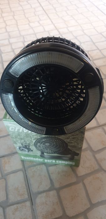 Ventilador e candeeiro de campismo