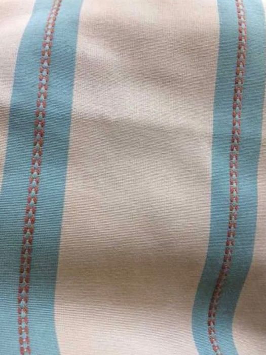 Cortinados de janela, cortinas e tecido. Kilo Americano