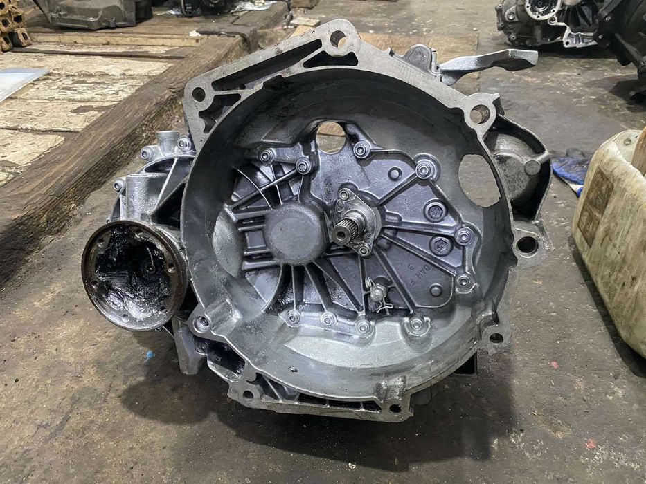 КПП коробка передач Volkswagen Caddy 2.0 SDI FZU HHN JJS HFN MBT