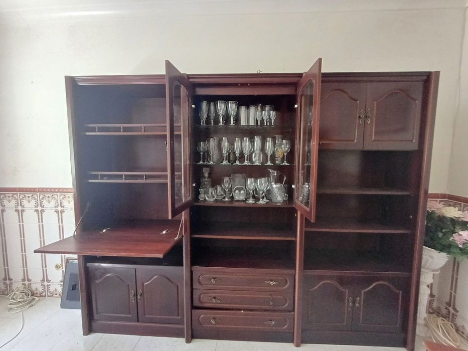 Móvel de sala com 3 módulos