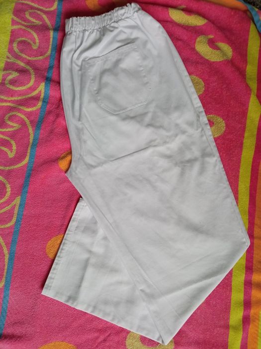 Saúde - Calça branca com elástico L/XL e óculos de proteção