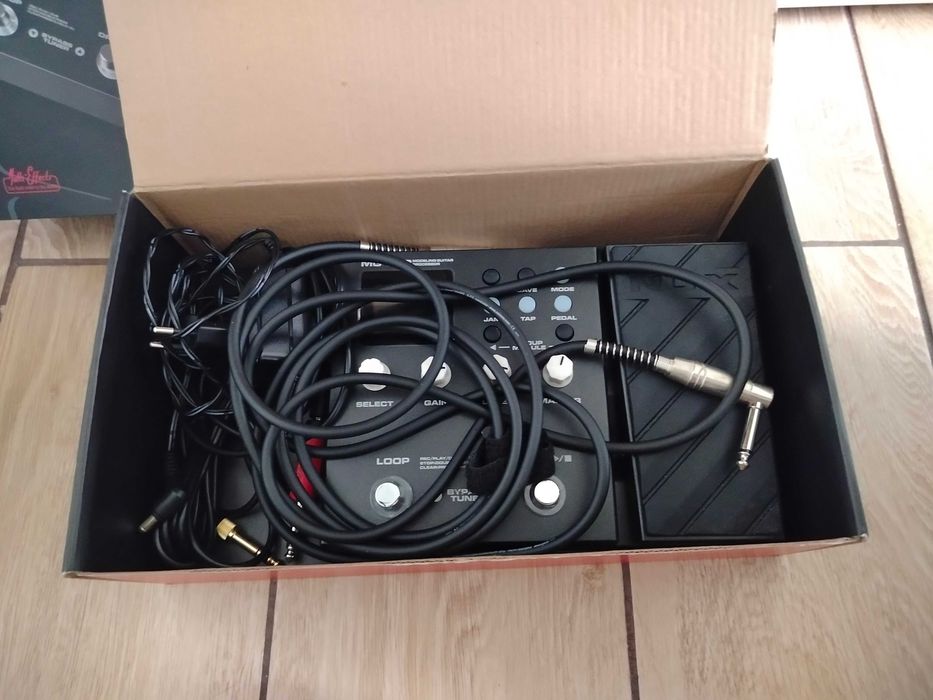Gitara elektryczna Epiphone Goth XII - multiefekt gitarowy NUX MG300