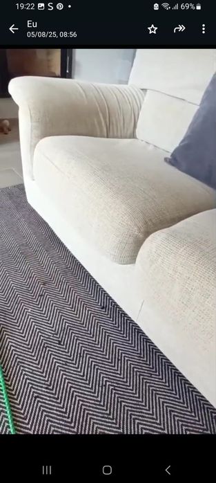 2 Sofás - 1 de 2 lugares e 1 de 3 lugares