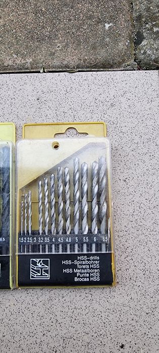 Wiertła do wiertarki nowe