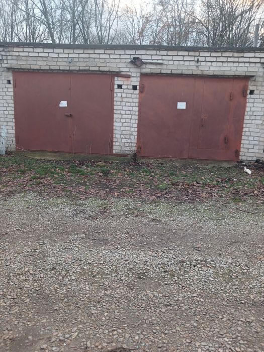 Гараж в городе возле парка «Дружба»