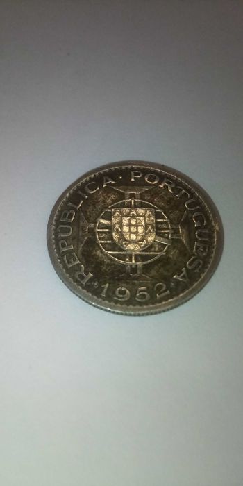 Moeda de Moçambique em prata de 1952