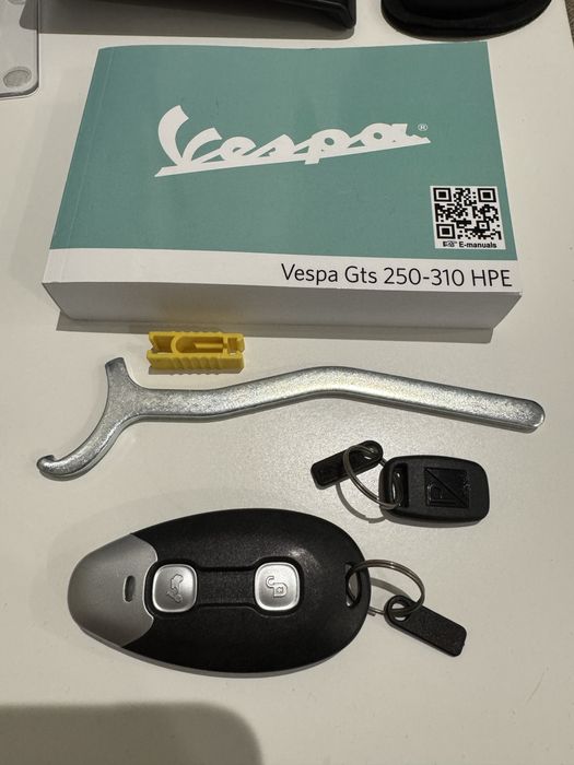 Vespa GTS 310 SuperSport 2025