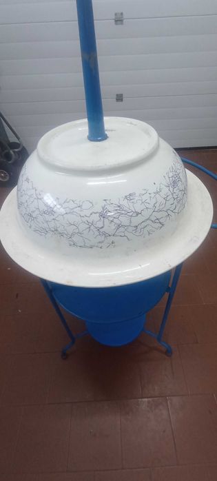 Lavatório Artesanal Antigo