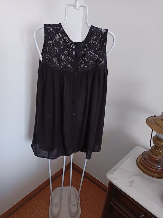 Blusa em branco e preto S. Da Zara. Sem uso.