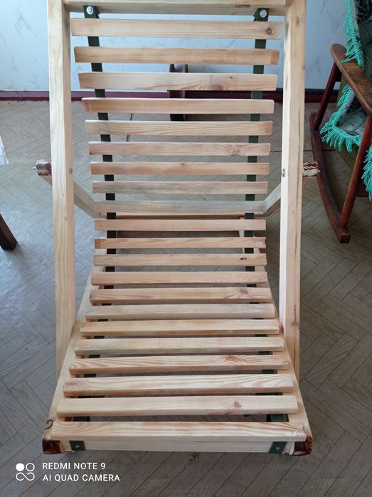 Крісло шезлонг для дачі і відпочинку