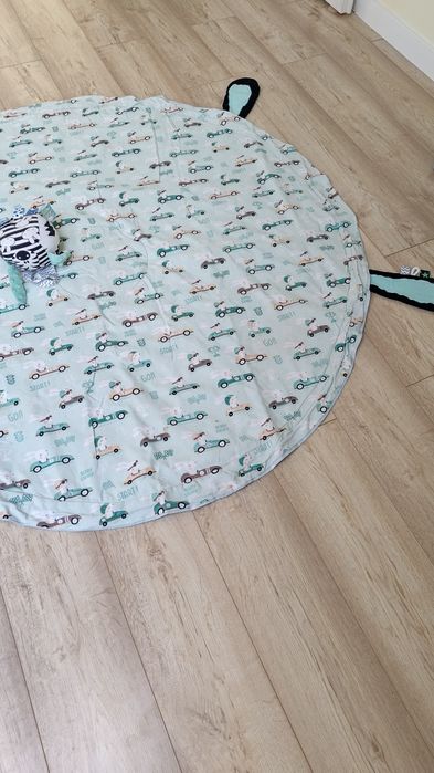 WORKO-MATA  dla dzieci plus kostka sensoryczna 
Mata posiada warstwę w