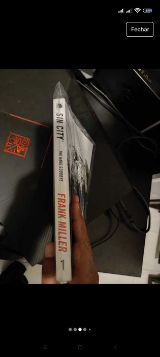 Sin City the hard goodbye assinado por Frank Miller com certificado