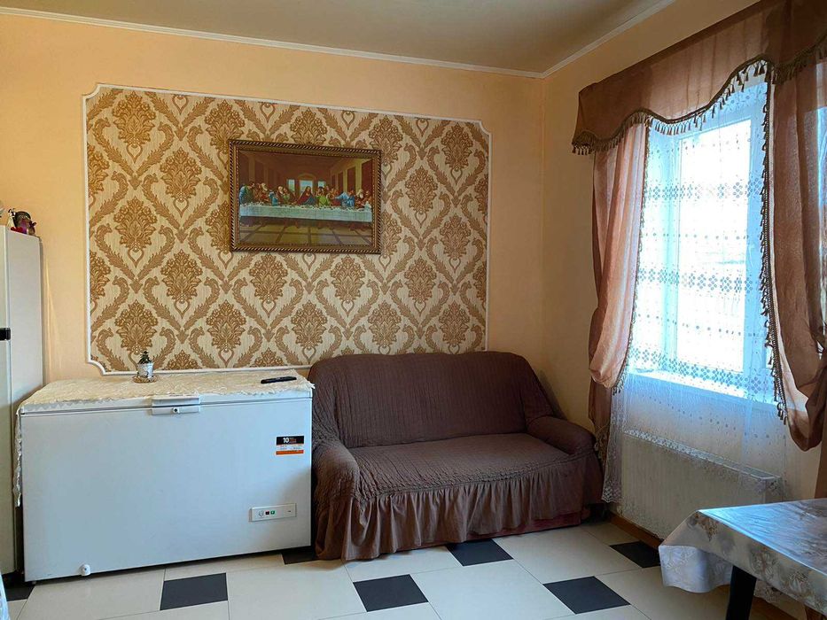 Продам 2-этажный дом 200 м² рядом с ул. Дмитрия Донского. Отличная цена!