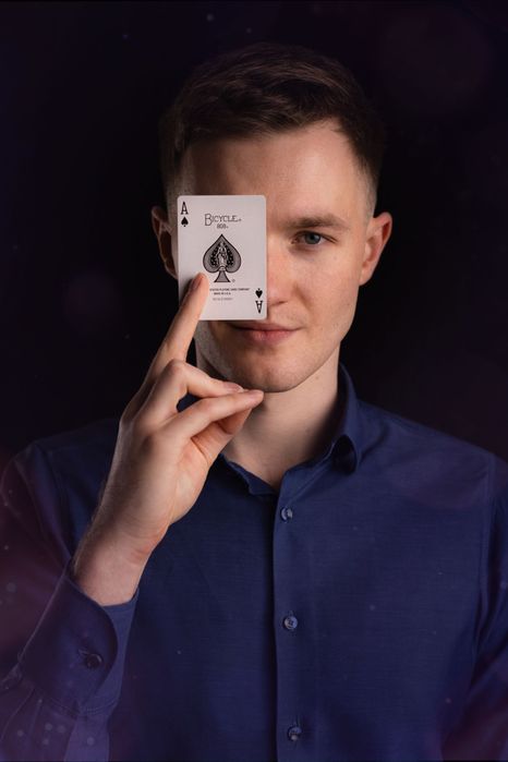 Iluzjonista Magik Hubert Burzyński magia - urodziny, wesele, festyny