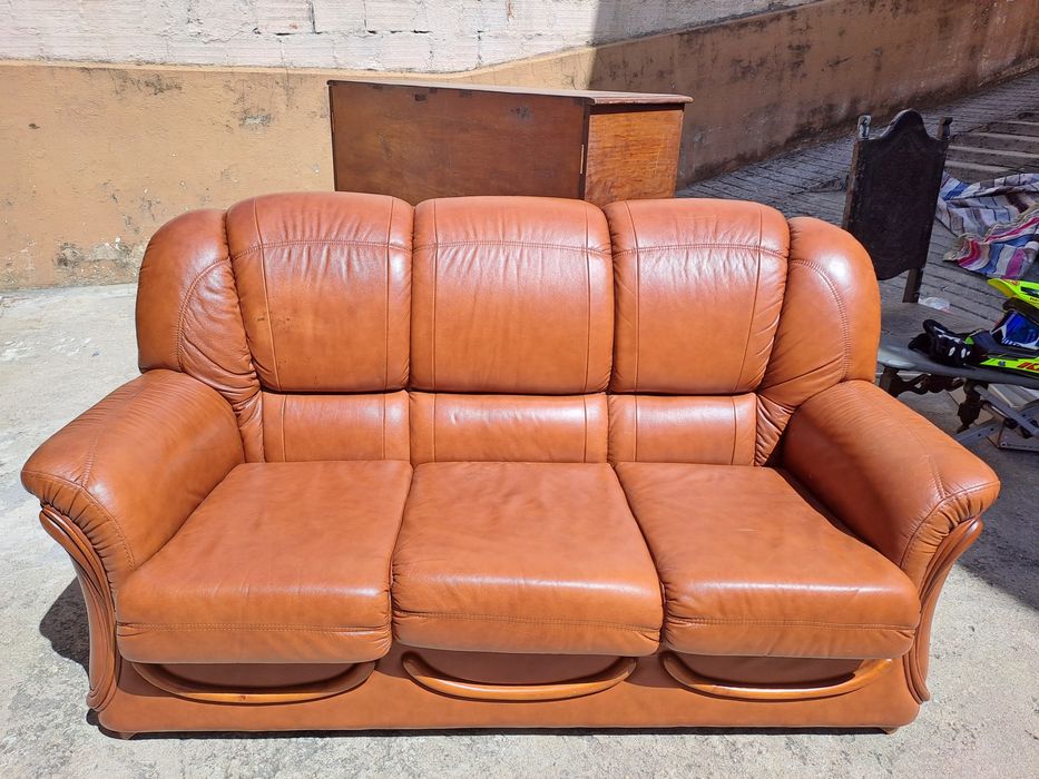 Sofa com tres lugares