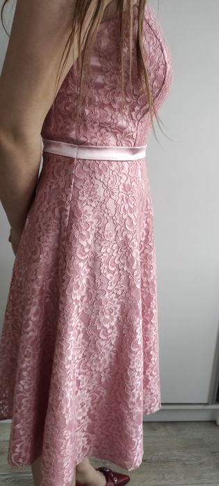 Sukienka 36 koronka różowa