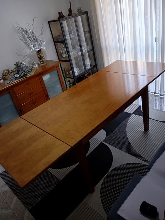 Mesa de sala de jantar
