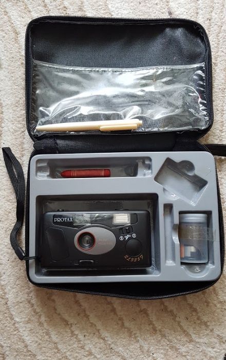 Пленочный фотоаппарат PROTAX