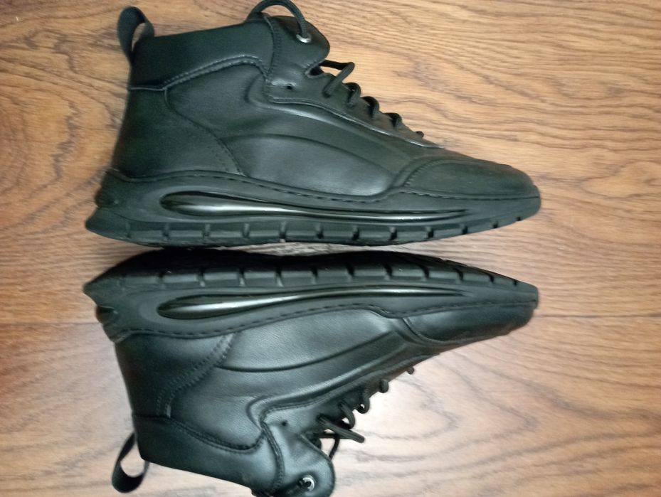 Кросівки чоловічі зимові