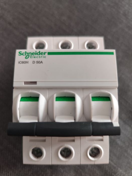 wyłącznik nadprądowy Acti9 iC60H 3P 50A D Kod: A9F55350 Schneider