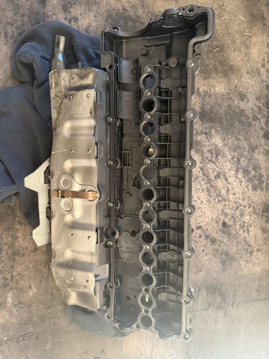 Głowica  BMW e60 m57