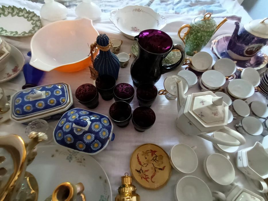 Loiça muito antiga!! Tudo o que está nas fotografias