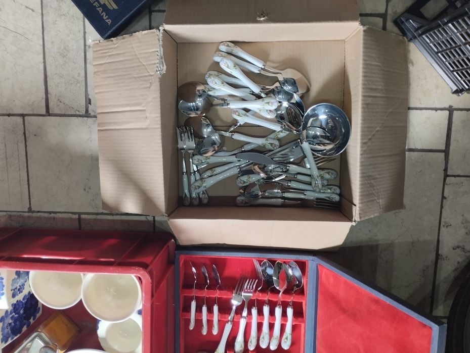 Porcelana Chodzież detal i hurt