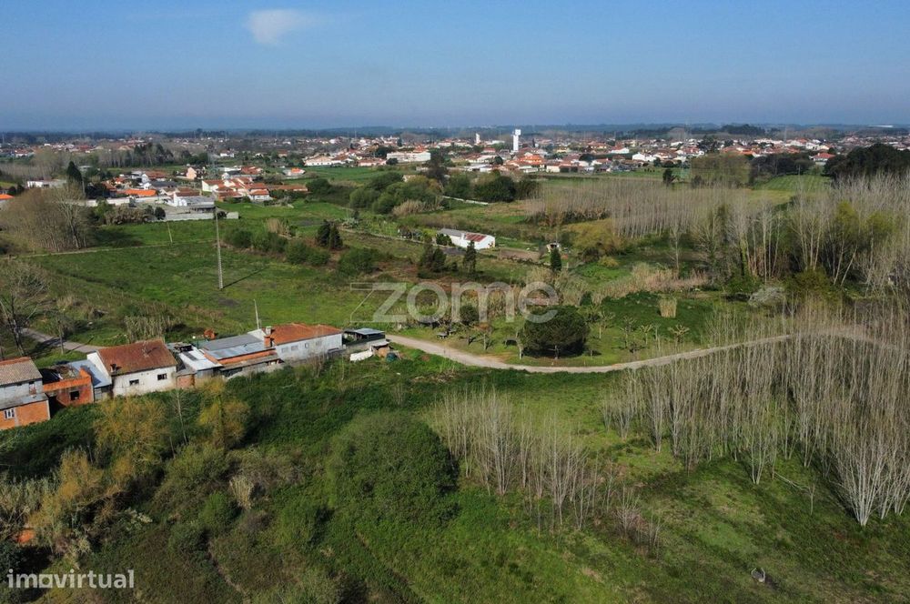 Terreno urbano para construção