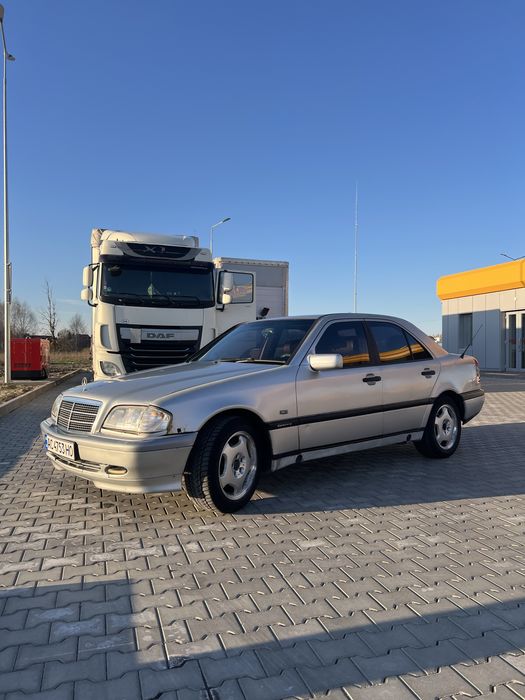 Mersedes W202 C180