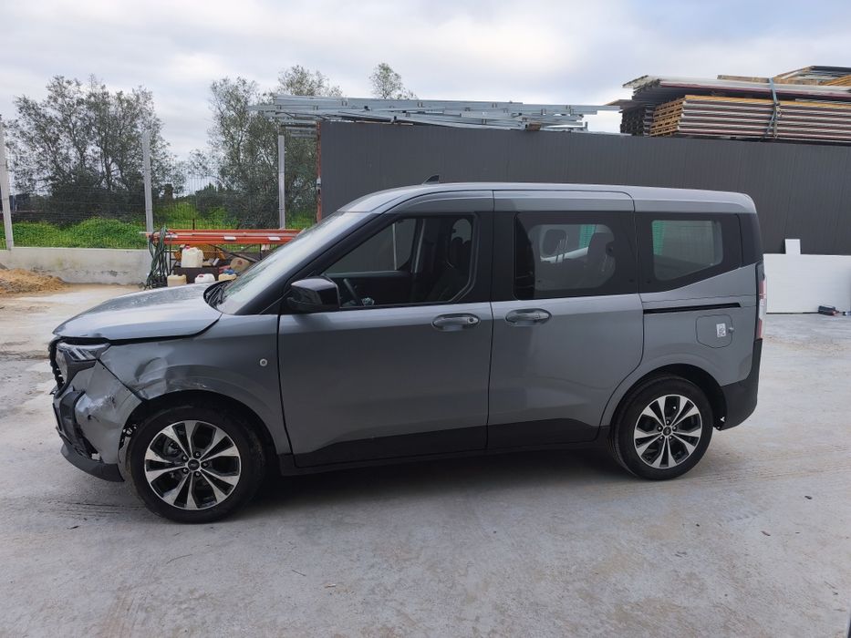 Ford tourneo 1.0  5lugares