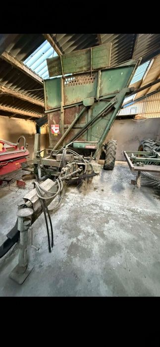 Комбайн бурякозбиральний