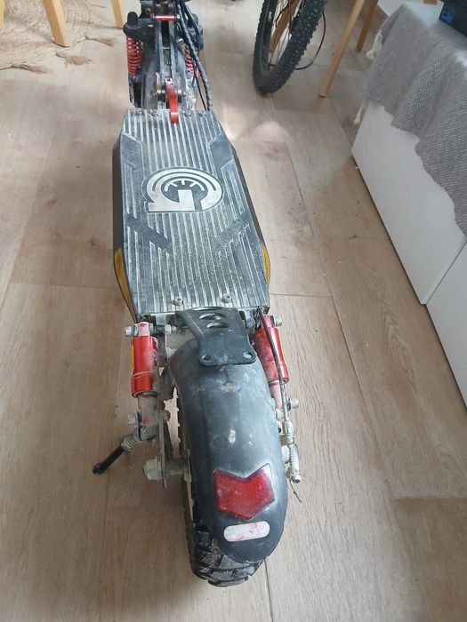 Trotinete UrbanGlide eCross Pro Motor 800W Bateria 48V Autonomia 50Km