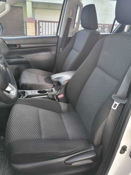 Toyota Hilux 2.4 Gwarancja Fv Vat 23% Pełna