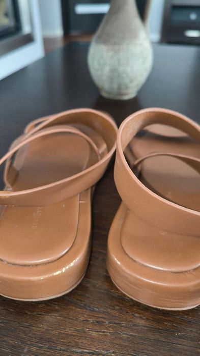 Skórzane, brązowe sandały Reserved,r. 39