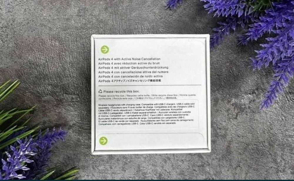 Навушники AirPods 4