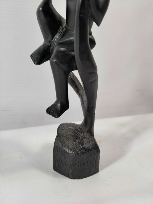 Antyczna Drewniana Figurka Rybaka