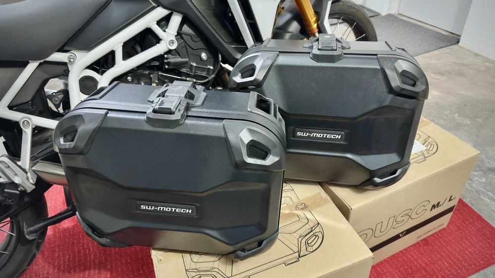 SW Motech DUSC M Malas laterais com Bolsas Internas – 33 litros (x2)