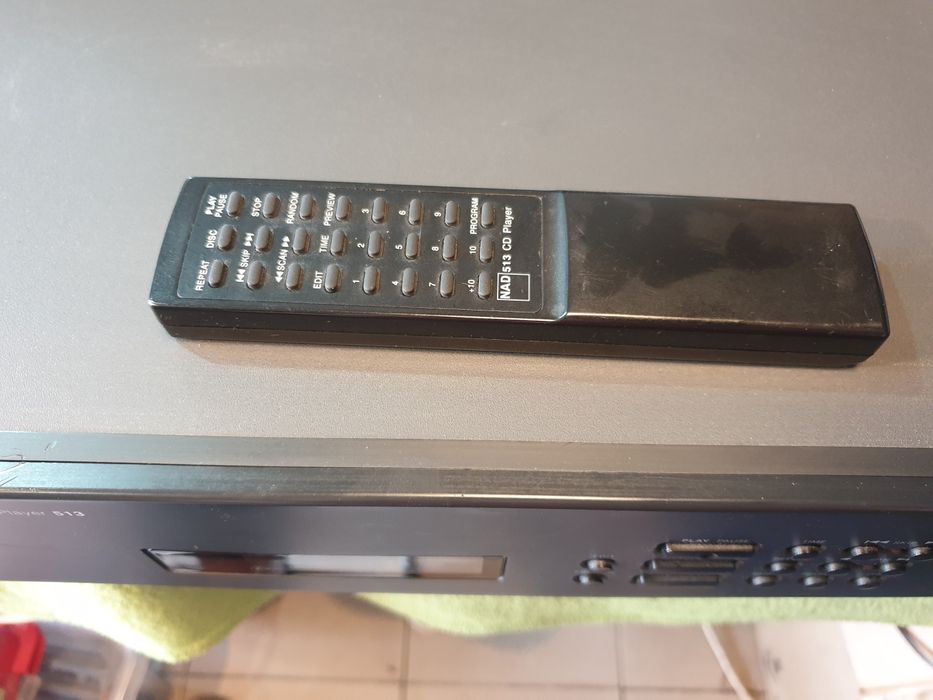 NAD 513 odtwarzacz CD + pilot.