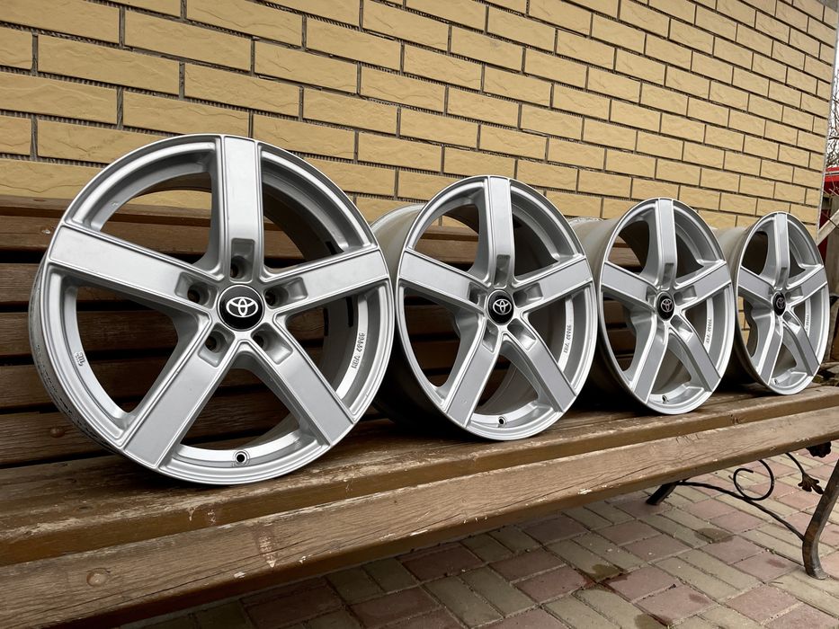 Диски R17 5.114.3 ET35 Тойота камрі рав 4 Рено Мазда Хюндай Хонда