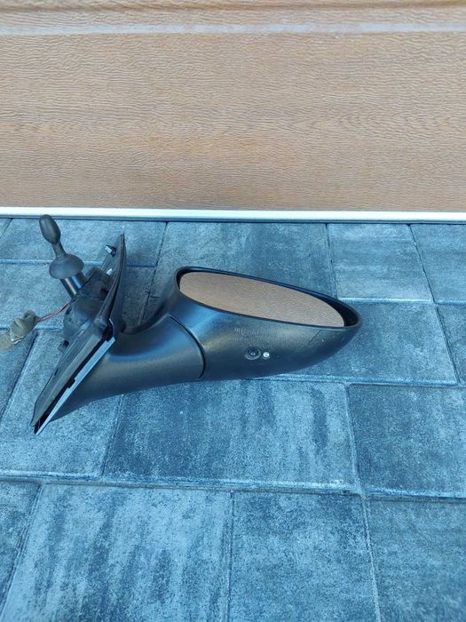 Lusterko manualne prawe Ford KA